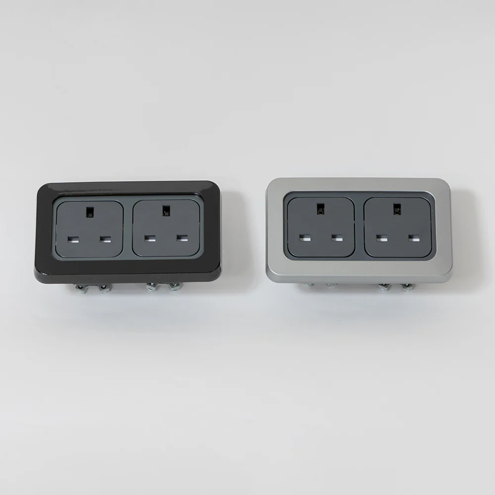 10A Victron Charger & Electrical Mains 240V 2-Way Hook Up Kit - Image 4